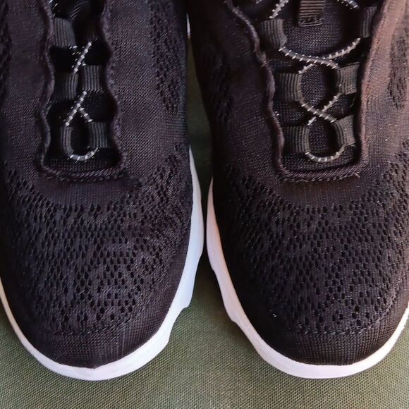 Propet Travelactiv Black Preferred Ortholite Sneakers - Picture 9 of 10